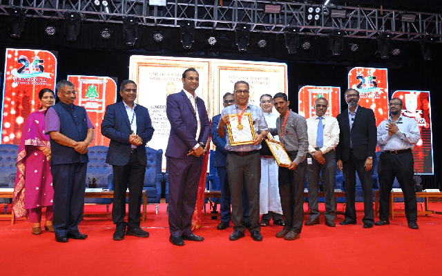 ಯೆನೆಪೋಯ ಮೆಡಿಕಲ್ ಕಾಲೇಜು ಯೋಗ ಮ್ಯಾರಥಾನ್; ಒಂದೇ ದಿನ ಎರಡು ವಿಶ್ವದಾಖಲೆ - News Karnataka