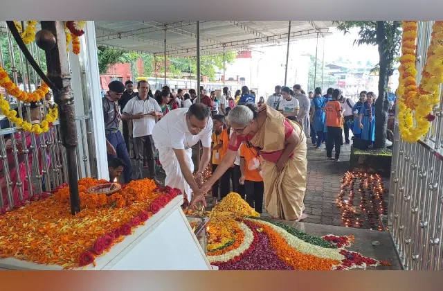 ಅಮರ್ ಜವಾನ್ ಜ್ಯೋತಿ ಸ್ಮಾರಕದ ಬಳಿ ಹಣತೆ ಬೆಳಗಿ ಯೋಧರಿಗಾಗಿ ಪ್ರಾರ್ಥನೆ - News Karnataka