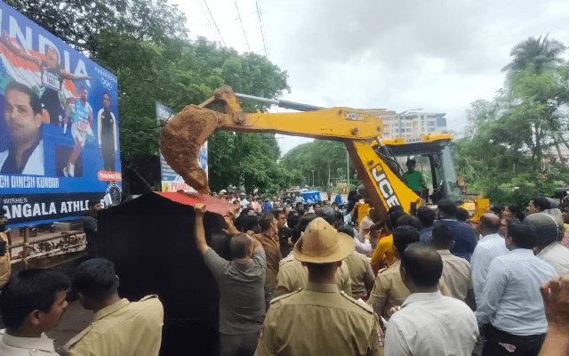 ಮಂಗಳೂರಿನಲ್ಲಿ ಬುಲ್ಡೋಜರ್ ಘರ್ಜನೆ; ಸಿಐಟಿಯು ತೀವ್ರ ಖಂಡನೆ - News Karnataka