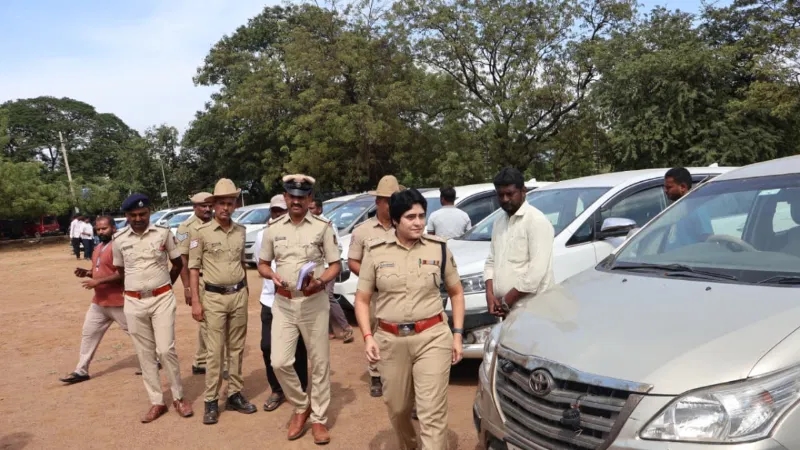 ನೂರಾರು ಕಾರುಗಳನ್ನು ಬಾಡಿಗೆ ಪಡೆದು ಸಿನಿಮೀಯ ರೀತಿಯಲ್ಲಿ ವಂಚನೆ! - News Karnataka