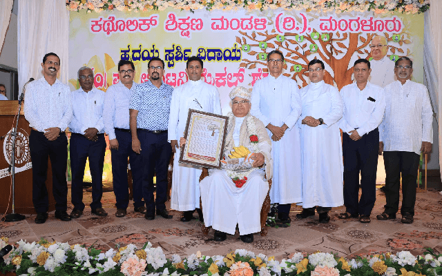 ಕಥೊಲಿಕ್ ಶಿಕ್ಷಣ ಮಂಡಳಿ (ರಿ) ಯಿಂದ ಫಾ| ಆಂಟನಿ ಮೈಕಲ್ ಶೇರಾಗೆ ಹೃದಯ ಸ್ಪರ್ಶಿ ವಿದಾಯ - News Karnataka