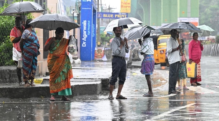 ರಾಜ್ಯದಲ್ಲಿ ಮುಂದಿನ 2 ದಿನ ವ್ಯಾಪಕ ಮಳೆ ಸಾಧ್ಯತೆ! - News Karnataka
