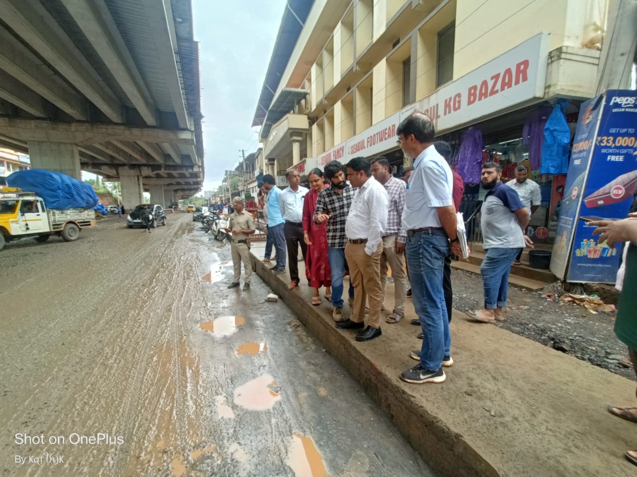 ಕಲ್ಲಡ್ಕ : ರಾಷ್ಟ್ರೀಯ ಹೆದ್ದಾರಿ ಪರಿಶೀಲನೆ ನಡೆಸಿದ ದ.ಕ ಜಿಲ್ಲಾಧಿಕಾರಿ - News Karnataka