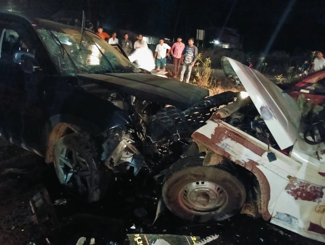 ಕುಂದಾಪುರ: ಕಾರು – ಟೆಂಪೋ ಢಿಕ್ಕಿ; ವಾಹನ ಚಾಲಕರಿಗೆ ಗಂಭೀರ ಗಾಯ - News Karnataka