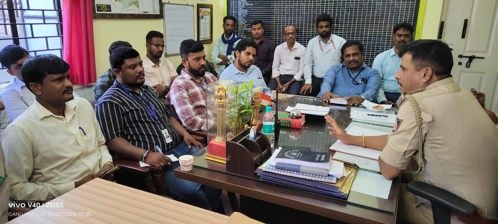 ಮೈಕ್ರೋ ಫೈನಾನ್ಸ್ ವಿರುದ್ಧ ಸಿಡಿದೆದ್ದ ನಂಜನಗೂಡು ತಾಲ್ಲೂಕು ಆಡಳಿತ - News Karnataka
