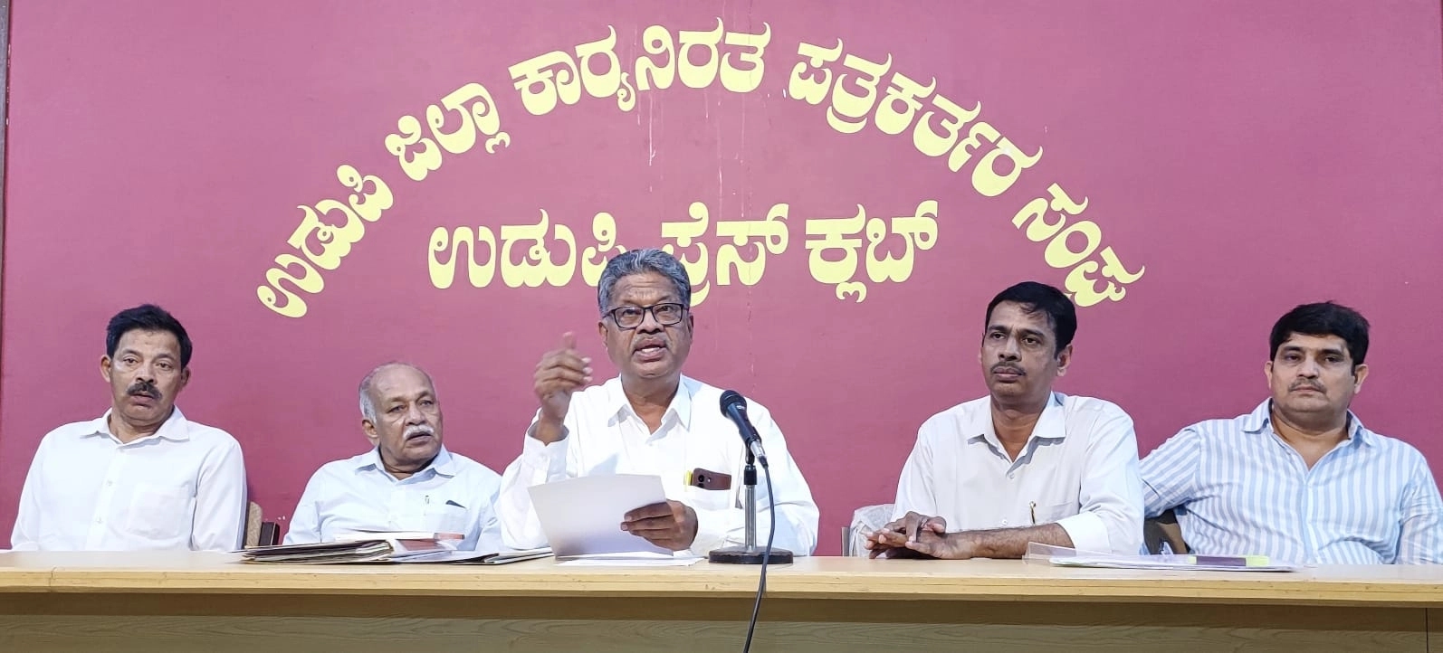 ಹೆಜಮಾಡಿ, ಸಾಸ್ತಾನ ಟೋಲ್ ಗೇಟ್ ಗಳಲ್ಲಿ ಹೆಚ್ಚುವರಿ ಹಣ ವಸೂಲಿ; ಫೆ.5ರಂದು ಖಾಸಗಿ ಬಸ್ ಮಾಲಕರಿಂದ ಪ್ರತಿಭಟನೆ - News Karnataka