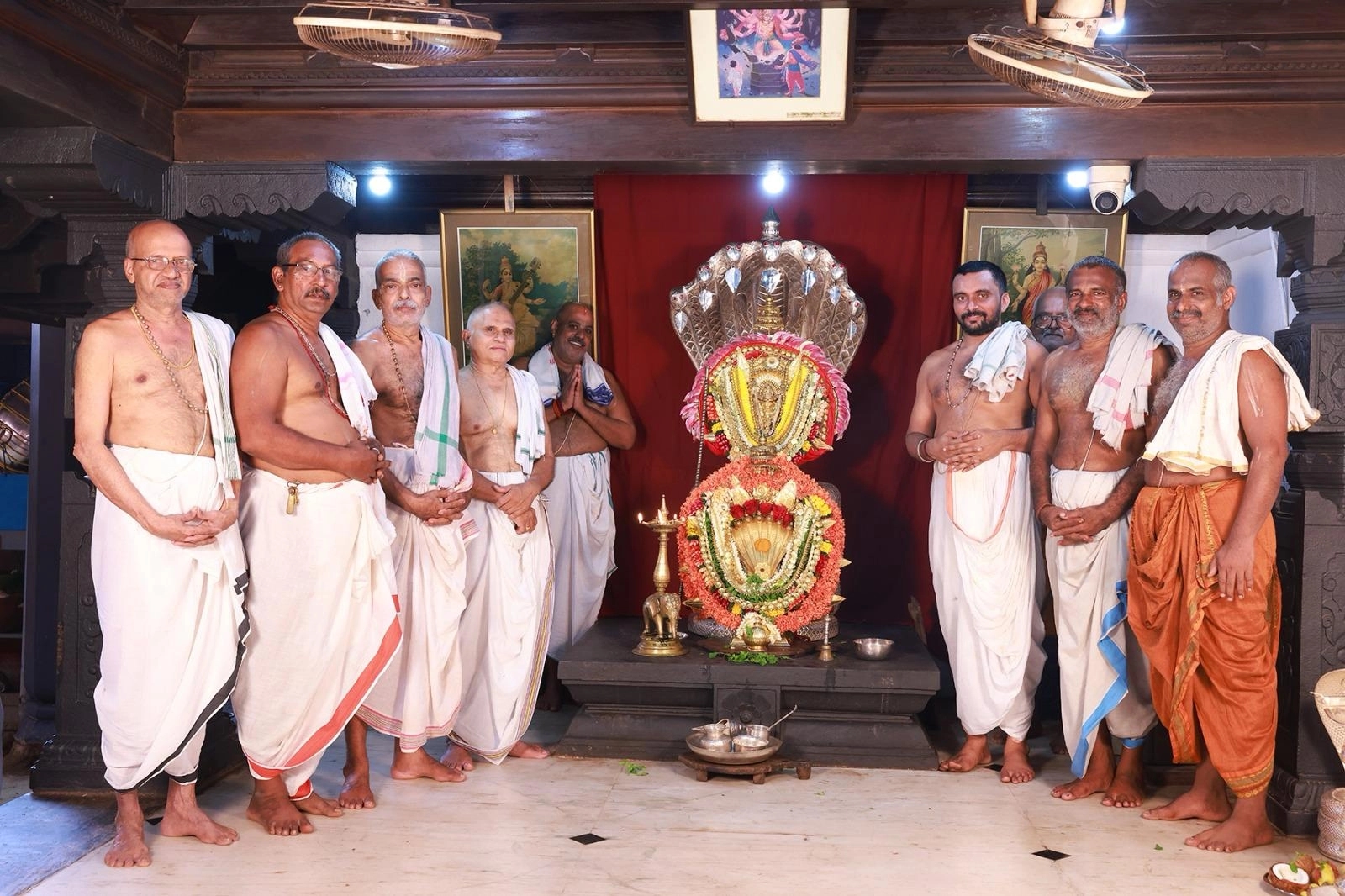 ಮಂಜೇಶ್ವರದ ಅನಂತೇಶ್ವರ ದೇವಸ್ಥಾನದಲ್ಲಿ 221 ನೇ ವರ್ಷದ ಪುನರ್ ಪ್ರತಿಷ್ಠಾ ವರ್ದ೦ತಿ - News Karnataka