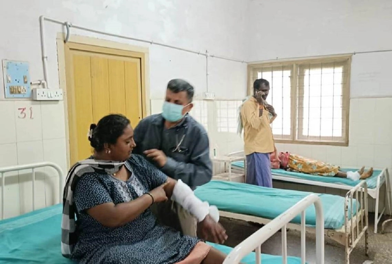ಗೂಡ್ಸ್ ವಾಹನ ಪಲ್ಟಿ: 13 ಕೂಲಿ ಕಾರ್ಮಿಕರಿಗೆ ಗಾಯ - News Karnataka