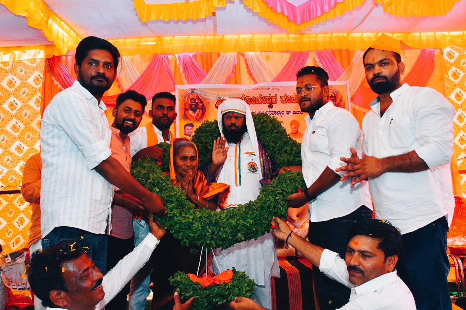 ಶ್ರೀರಾಚೋಟೇಶ್ವರ 18ನೇ ಜಾತ್ರಾ ಮಹೋತ್ಸವ: ಪರಮಪೂಜ್ಯ ಶ್ರೀ ಹವಾ ಮಲ್ಲಿನಾಥ್ ಮಹಾರಾಜರ ಆಗಮನ - News Karnataka