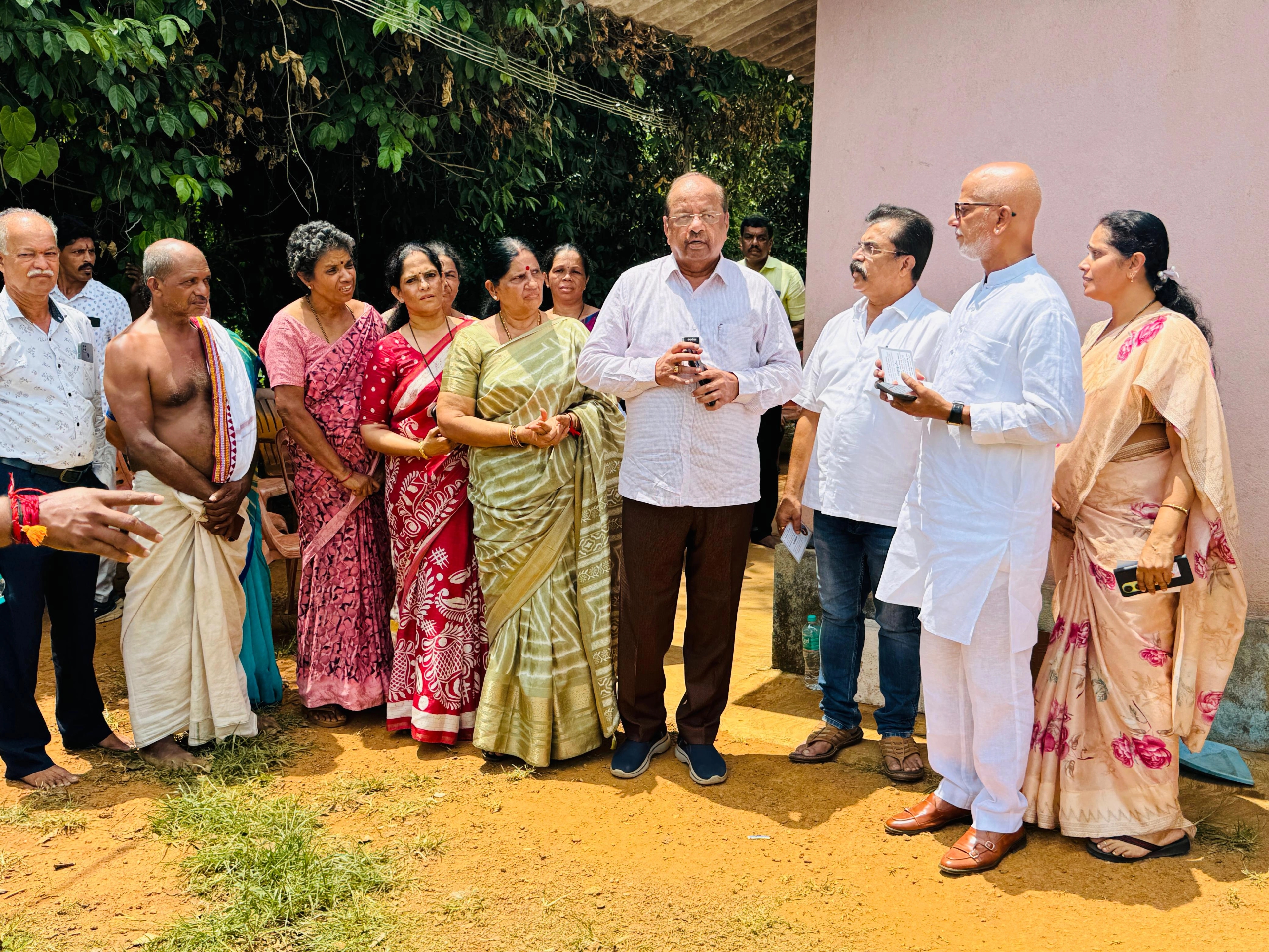 ಸುಹಾಸ್ ಶೆಟ್ಟಿ ಮನೆಗೆ ಉತ್ತರ ಮುಂಬಯಿ ಕ್ಷೇತ್ರದ ಮಾಜಿ ಸಂಸದ ಗೋಪಾಲ ಸಿ.ಶೆಟ್ಟಿ ಭೇಟಿ - News Karnataka