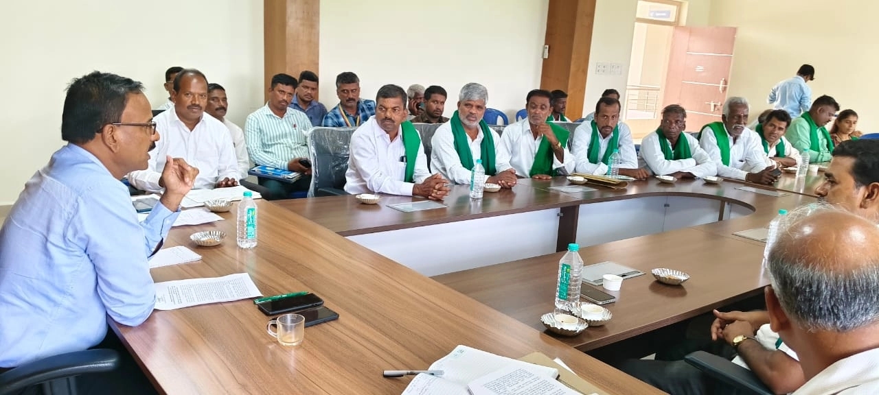 ರಾತ್ರಿ ಸಮಯದಲ್ಲಿ ಪಂಪ್ ಸೆಟ್ ಗಳಿಗೆ ವಿದ್ಯುತ್ ನೀಡುವಂತೆ ರೈತರ ಒತ್ತಾಯ - News Karnataka