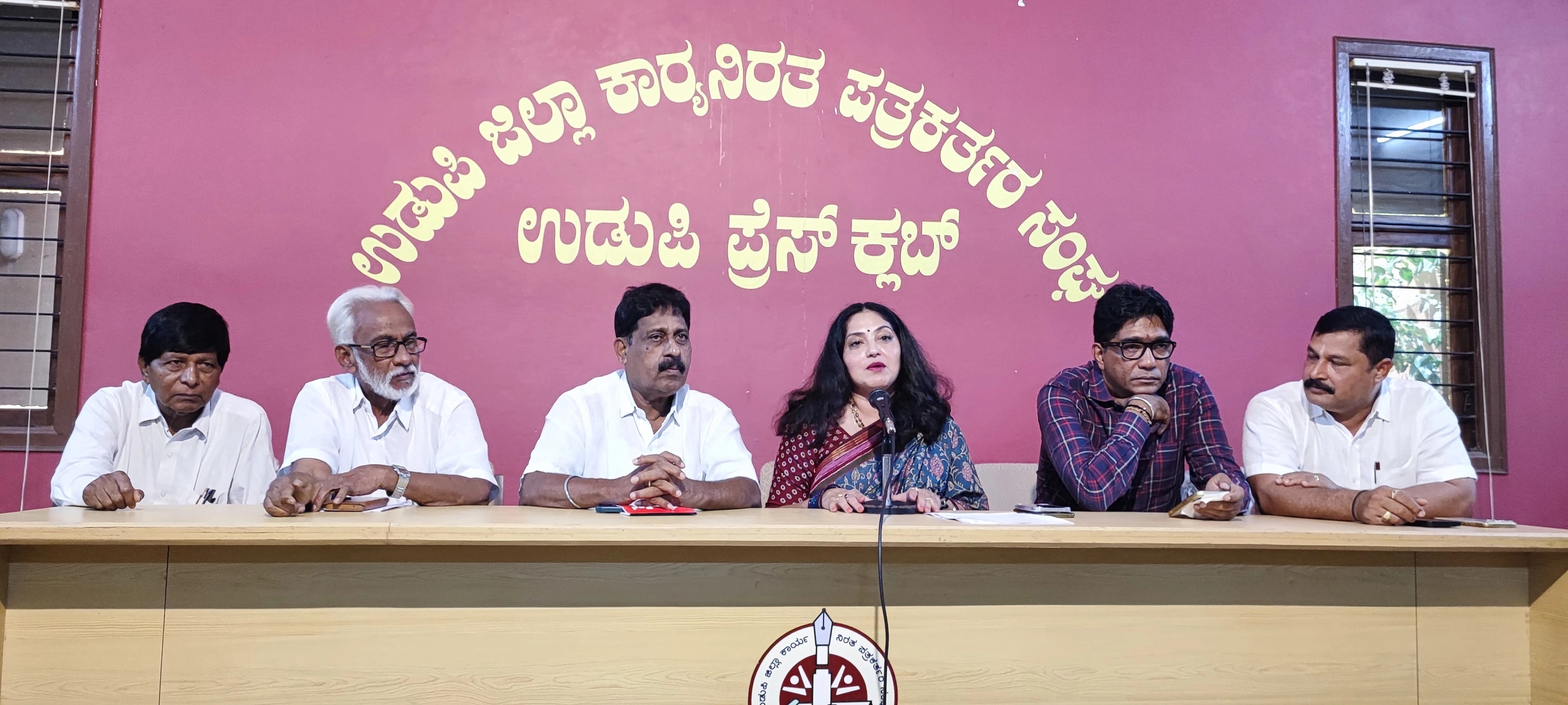 ನಾಳೆ ಹೊಸಪೇಟೆಯಲ್ಲಿ "ಕಾಂಗ್ರೆಸ್ ಸಾಧನಾ ಸಮಾವೇಶ" - News Karnataka