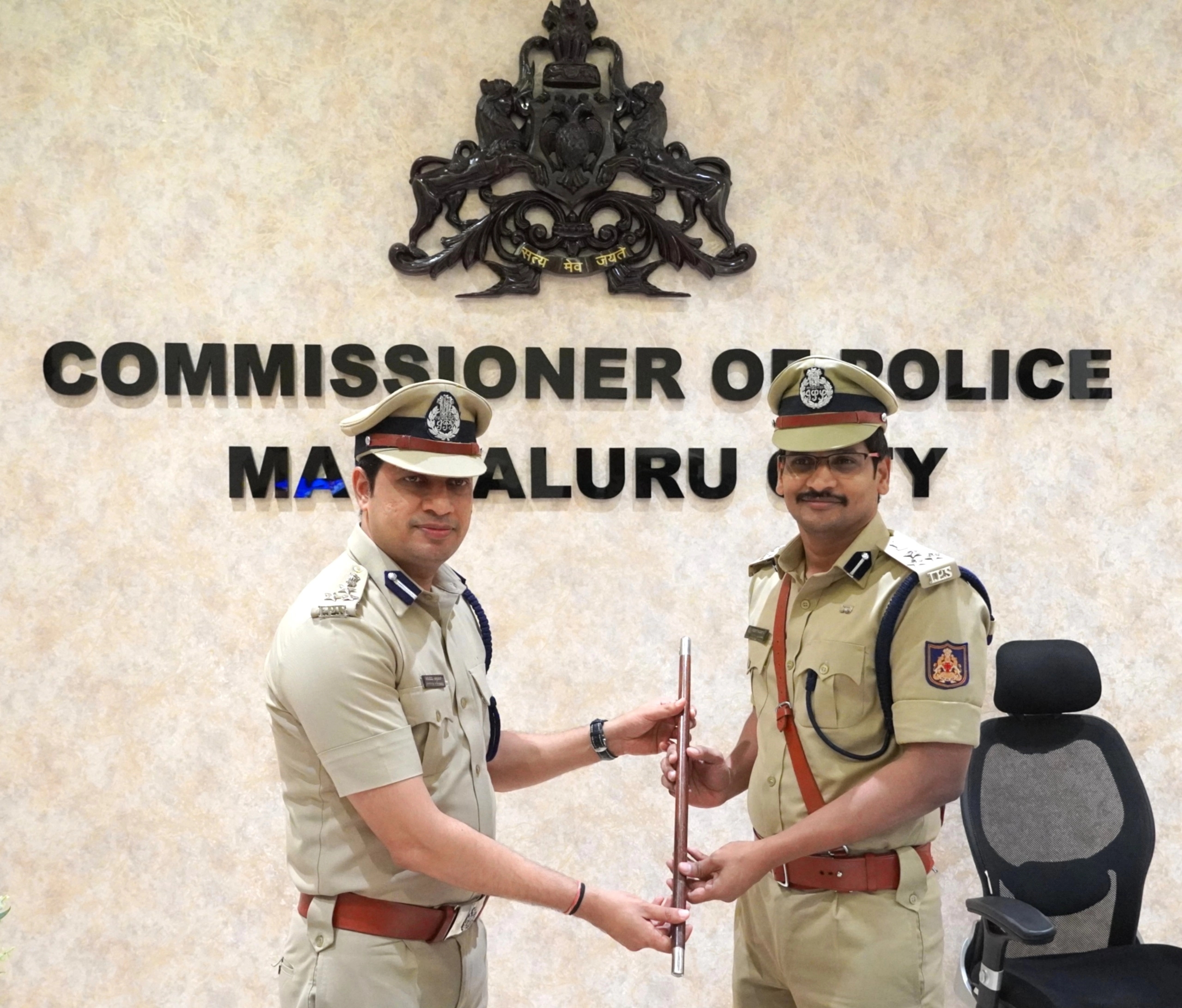 ಮಂಗಳೂರು ಪೊಲೀಸ್ ಕಮಿಷನರ್ ಆಗಿ ಐಪಿಎಸ್ ಅಧಿಕಾರಿ ಸುಧೀರ್ ಕುಮಾರ್ ರೆಡ್ಡಿ ಅಧಿಕಾರ ಸ್ವೀಕಾರ - News Karnataka