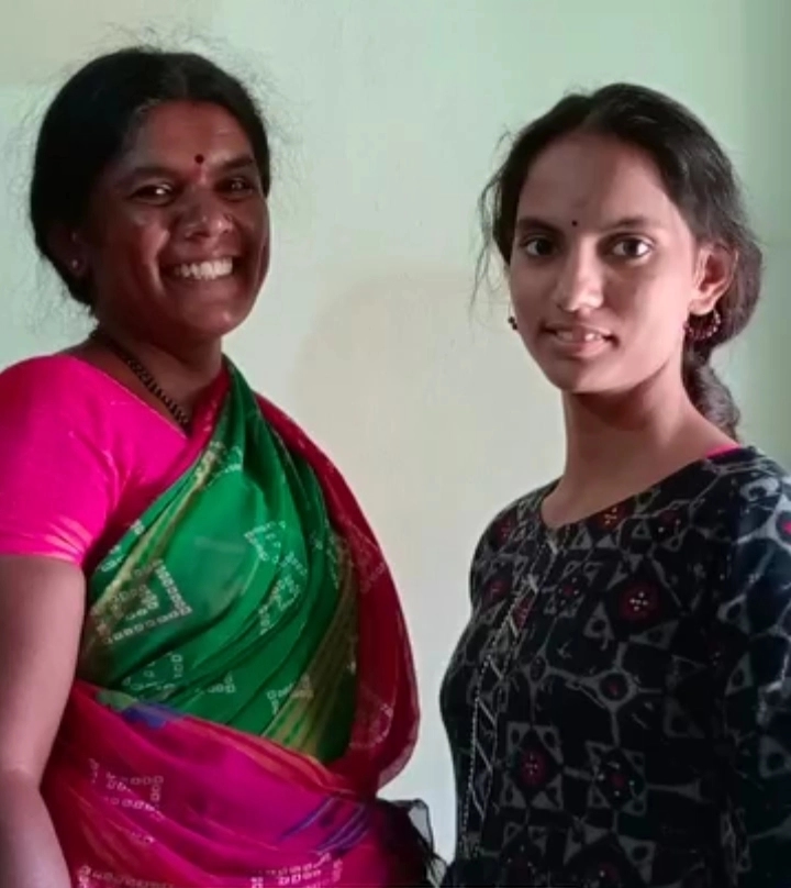 ತಾಯಿ ಮಗಳು ನೇಣುಬಿಗಿದ ಸ್ಥಿತಿಯಲ್ಲಿ ಪತ್ತೆ, ಸಾವಿನ ಸುತ್ತ ಅನುಮಾನದ ಹುತ್ತ..? - News Karnataka