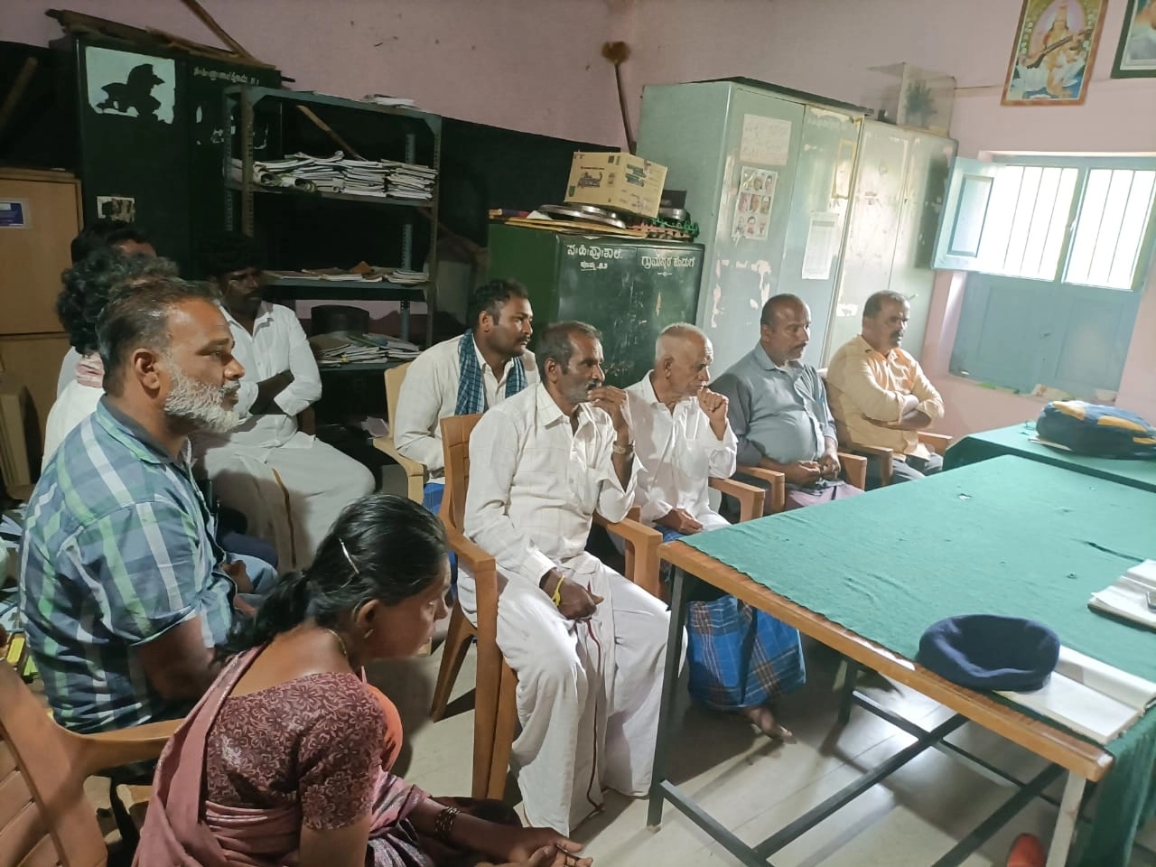 ಮುಖ್ಯ ಅಡುಗೆ ಸಿಬ್ಬಂದಿಯಾಗಿ ದಲಿತ ಮಹಿಳೆ ನೇಮಕ ಹಿನ್ನಲೆ; ಹೊಮ್ಮ ಸ.ಹಿ.ಪ್ರಾ.ಶಾಲೆಯಲ್ಲಿ ವಿದ್ಯಾರ್ಥಿಗಳ ಸಂಖ್ಯೆ ಒಂದಕ್ಕೆ ಕುಸಿತ! - News Karnataka