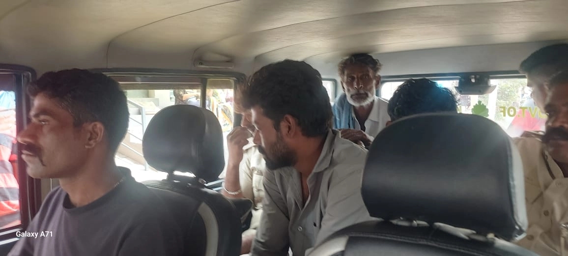 ನ್ಯಾಯಾಲಯಕ್ಕೆ ಹಾಜರಾದ ಹುಲಿಗಳ ಕೊಂದ ಕಿರಾತಕರು! - News Karnataka