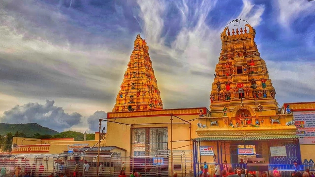 ಚಾಮರಾಜನಗರ: 30 ದಿನಕ್ಕೆ ಮಹದೇಶ್ವರನಿಗೆ ಕೋಟಿ-ಕೋಟಿ ಆದಾಯ - News Karnataka