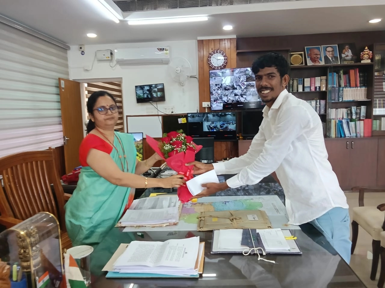 ಶಿರ್ವ ಸಮುದಾಯ ಆರೋಗ್ಯ ಕೇಂದ್ರಕ್ಕೆ 108 ಆ್ಯಂಬ್ಯುಲೆನ್ಸ್ ಸೇವೆ ಒದಗಿಸುವಂತೆ ಒತ್ತಾಯಿಸಿ ಜಿಲ್ಲಾಧಿಕಾರಿಗೆ ಮನವಿ ಸಲ್ಲಿಕೆ - News Karnataka