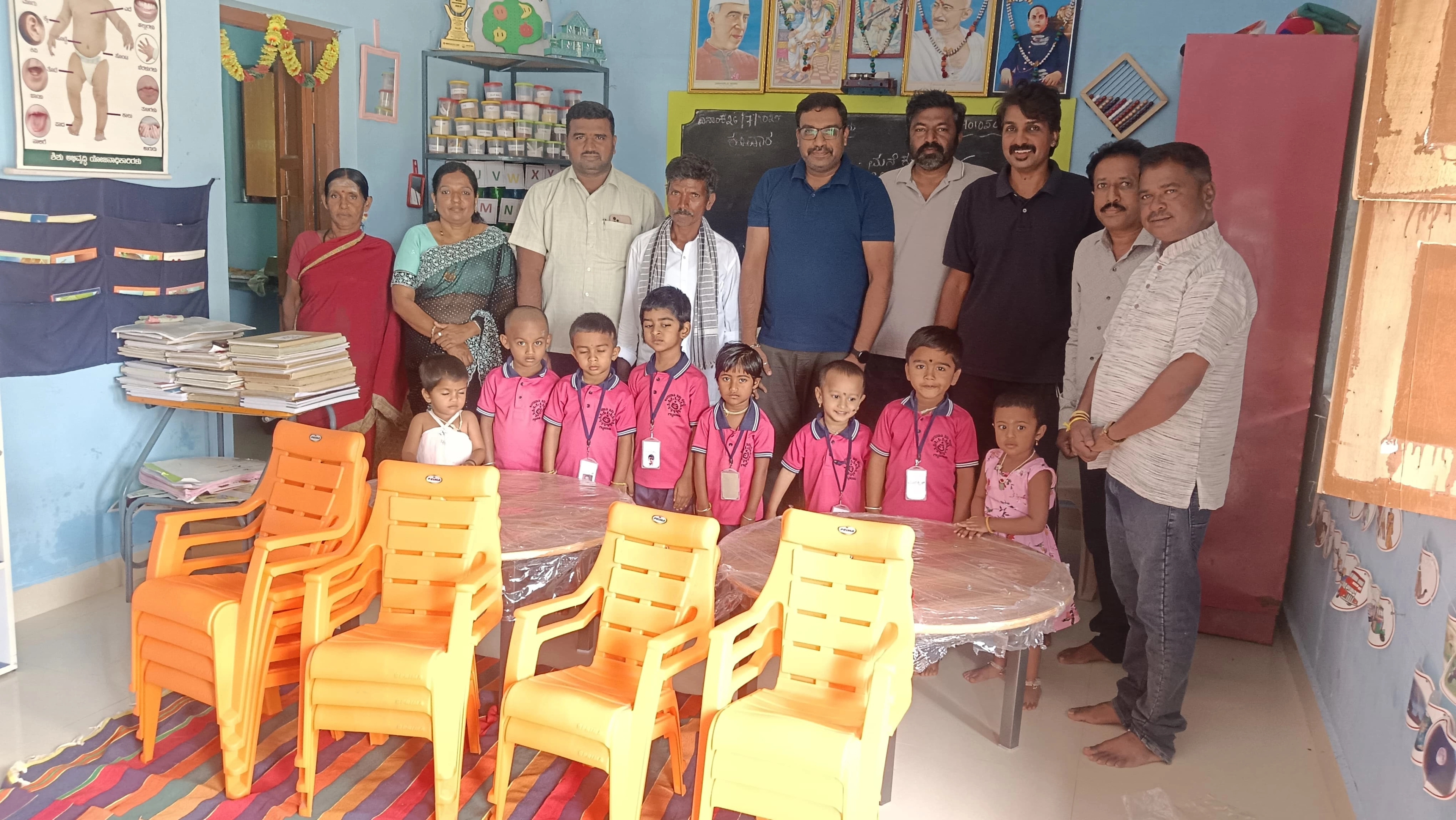 ಗಟ್ಟವಾಡಿ ಅಂಗನವಾಡಿ ಕೇಂದ್ರಗಳಿಗೆ ಪೀಠೋಪಕರಣ ವಿತರಣೆ - News Karnataka