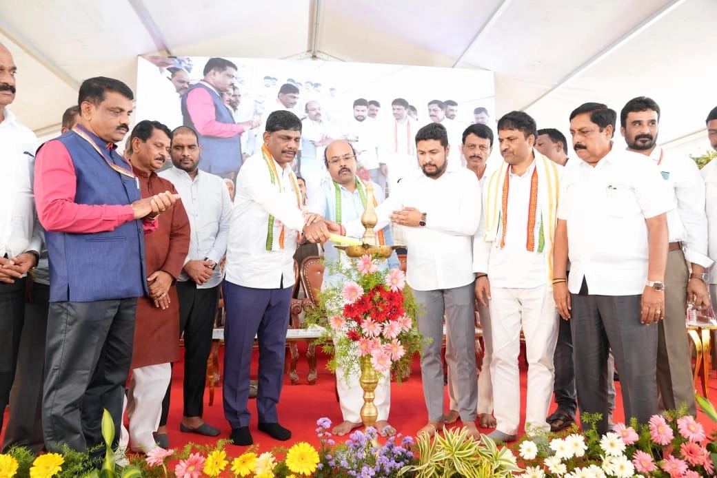 ಧ್ರುವನಾರಾಯಣ್ ಬಹುದೊಡ್ಡ ಶಕ್ತಿ; ಮಾಜಿ ಸಂಸದ ಡಿ.ಕೆ ಸುರೇಶ್ ಹೇಳಿಕೆ - News Karnataka