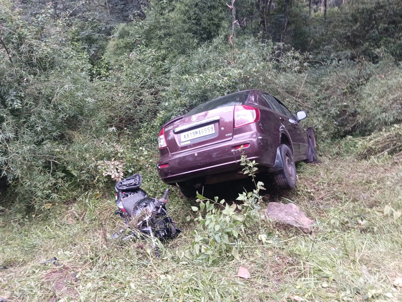 ಆನೆಕಾಡು ಬಳಿ ಕಾರು ಬೈಕ್ ನಡುವೆ ಅಪಘಾತ: ಸವಾರ ಸ್ಥಳದಲ್ಲೇ ಮೃತ್ಯು - News Karnataka