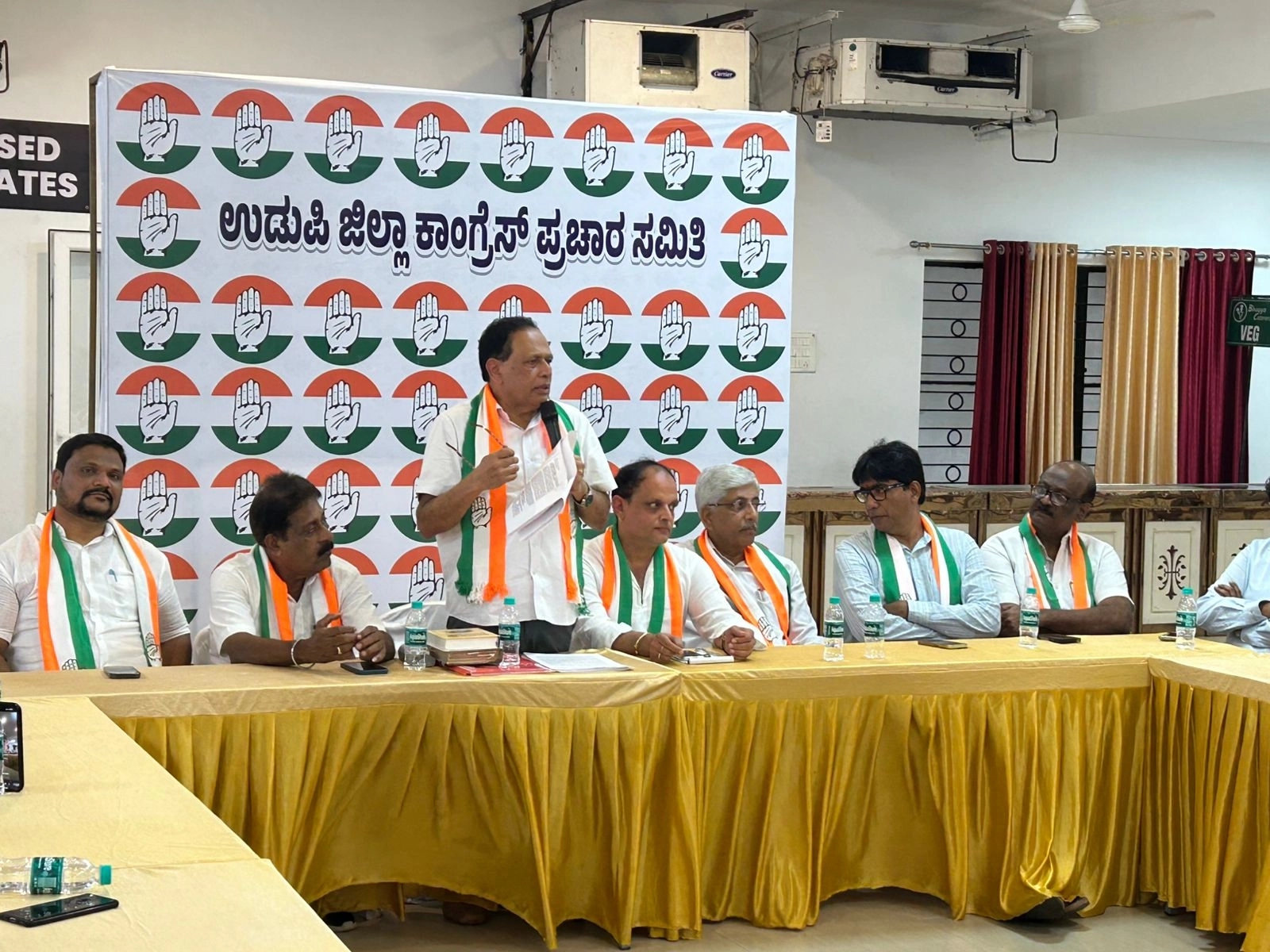ಕಾಂಗ್ರೆಸ್ ನ ಸೈದ್ಧಾಂತಿಕ ನಿಲುವನ್ನು ಜನರಿಗೆ ತಲುಪಿಸಿ- ಕಿಮ್ಮನೆ ರತ್ನಾಕರ್ ಕರೆ - News Karnataka