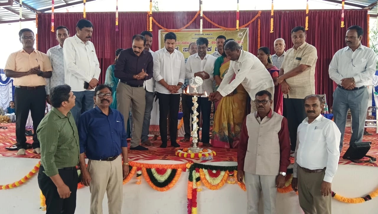 ನಂಜನಗೂಡು: ಸರ್ಕಾರಿ ಬಾಲಕಿಯರ ಕಾಲೇಜಿನಲ್ಲಿ ಕ್ರೀಡೆ ಮತ್ತು ಸಾಂಸ್ಕೃತಿಕ ಚಟುವಟಿಕೆಗಳ ಉದ್ಘಾಟನಾ ಕಾರ್ಯಕ್ರಮ - News Karnataka