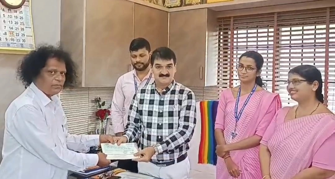 ಉಚಿತ ಸೇವೆಯ ಆಂಬುಲೆನ್ಸ್ ವಾಹನದ ವಾರ್ಷಿಕ ವಿಮಾ ಕಂತು ಪಾವತಿಸಲು ನೆರವು - News Karnataka