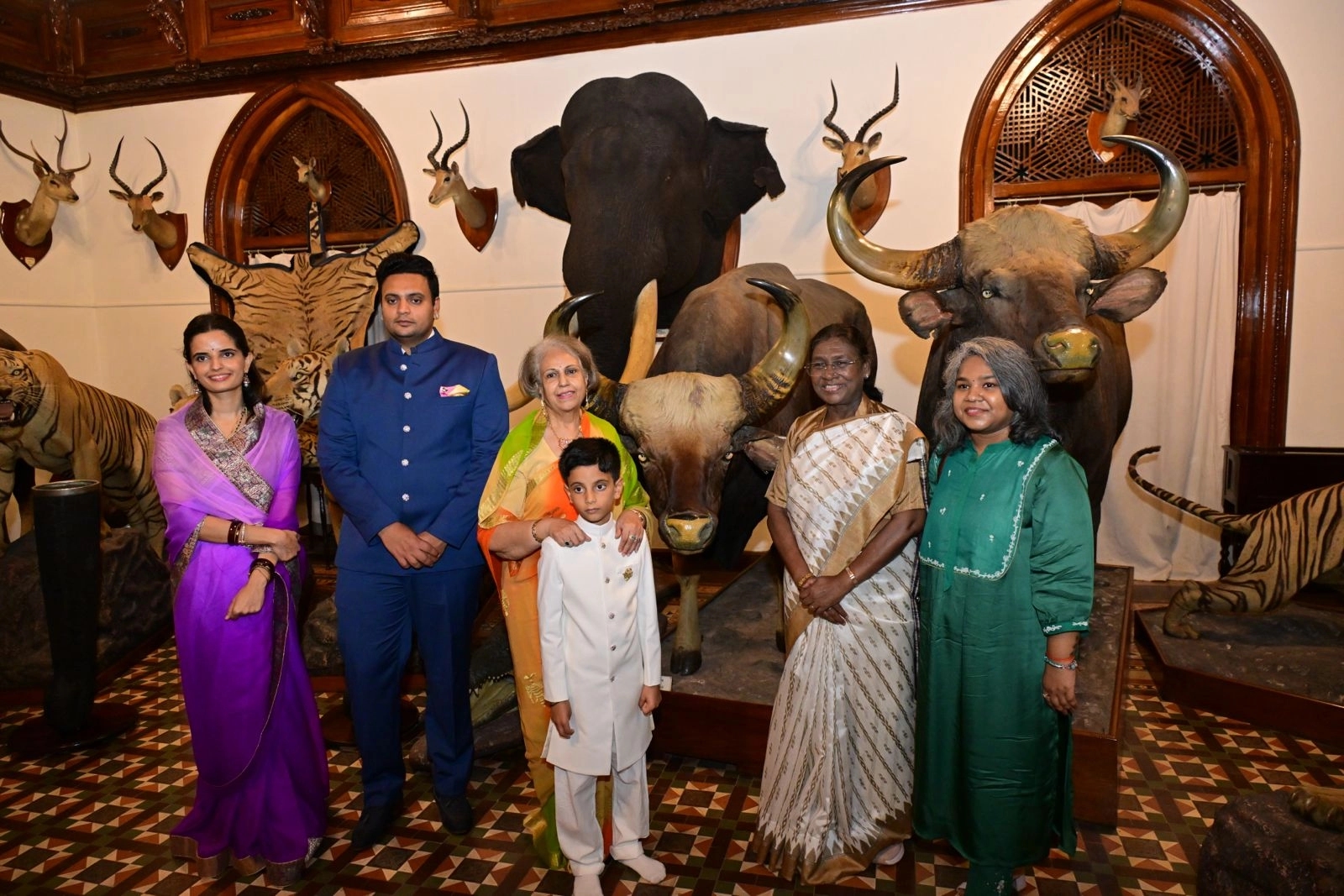 ʼರಾಷ್ಟ್ರಪತಿಗಳು, ರಾಜ್ಯಪಾಲರನ್ನು ನಮ್ಮ ನಿವಾಸಕ್ಕೆ ಸ್ವಾಗತಿಸಲು ಅಪಾರ ಸಂತೋಷ ಹೆಮ್ಮೆ ಆಯಿತುʼ - News Karnataka