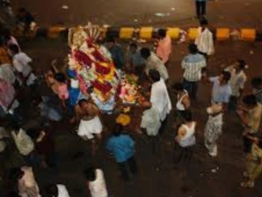 ಗಣಪತಿ ಮೆರಣಿಗೆಯಲ್ಲಿ ಡ್ಯಾನ್ಸ್ ಮಾಡಲು ನಿರಾಕರಣೆ, ಯುವಕನಿಗೆ ಡ್ರಾಗನ್ ನಿಂದ ಇರಿದ ಗ್ಯಾಂಗ್ - News Karnataka