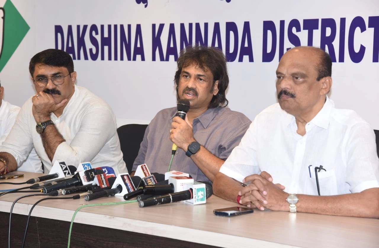 ಸಾಮಾಜಿಕ, ಶೈಕ್ಷಣಿಕ ಸಮೀಕ್ಷೆ ವಿಚಾರವಾಗಿ ಮಂಗಳೂರಿನಲ್ಲಿ ಶಾಲಾ ಶಿಕ್ಷಣ ಮತ್ತು ಸಾಕ್ಷರತಾ ಸಚಿವ ಎಸ್. ಮಧು ಬಂಗಾರಪ್ಪ ಹೇಳಿಕೆ - News Karnataka