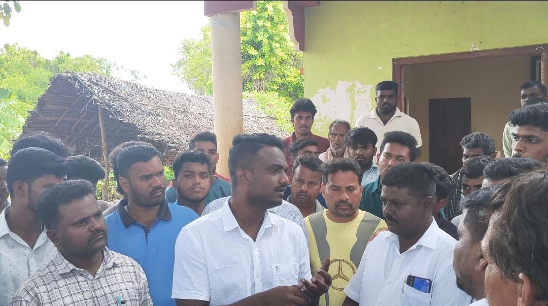 ಅ.24 ರಂದು ಜಿಲ್ಲಾಧಿಕಾರಿಗಳ ಕಛೇರಿಗೆ ಬೃಹತ್ ಕಾಲ್ನಡಿಗೆ ಜಾಥಾ; ಬದನಗುಪ್ಪೆಯಲ್ಲಿ ಸಂದೇಶ್ ಹೇಳಿಕೆ! - News Karnataka