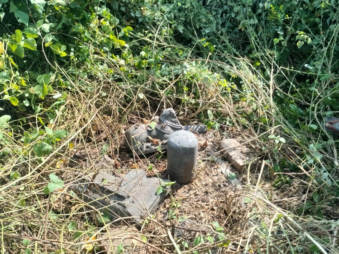 ಪುರಾತನ ಕಾಲದ ಶಿವಲಿಂಗ ಪತ್ತೆ, ಮುರಿದು ಬಿದ್ದಿರುವ ನಂದಿ ಬಸವ! - News Karnataka