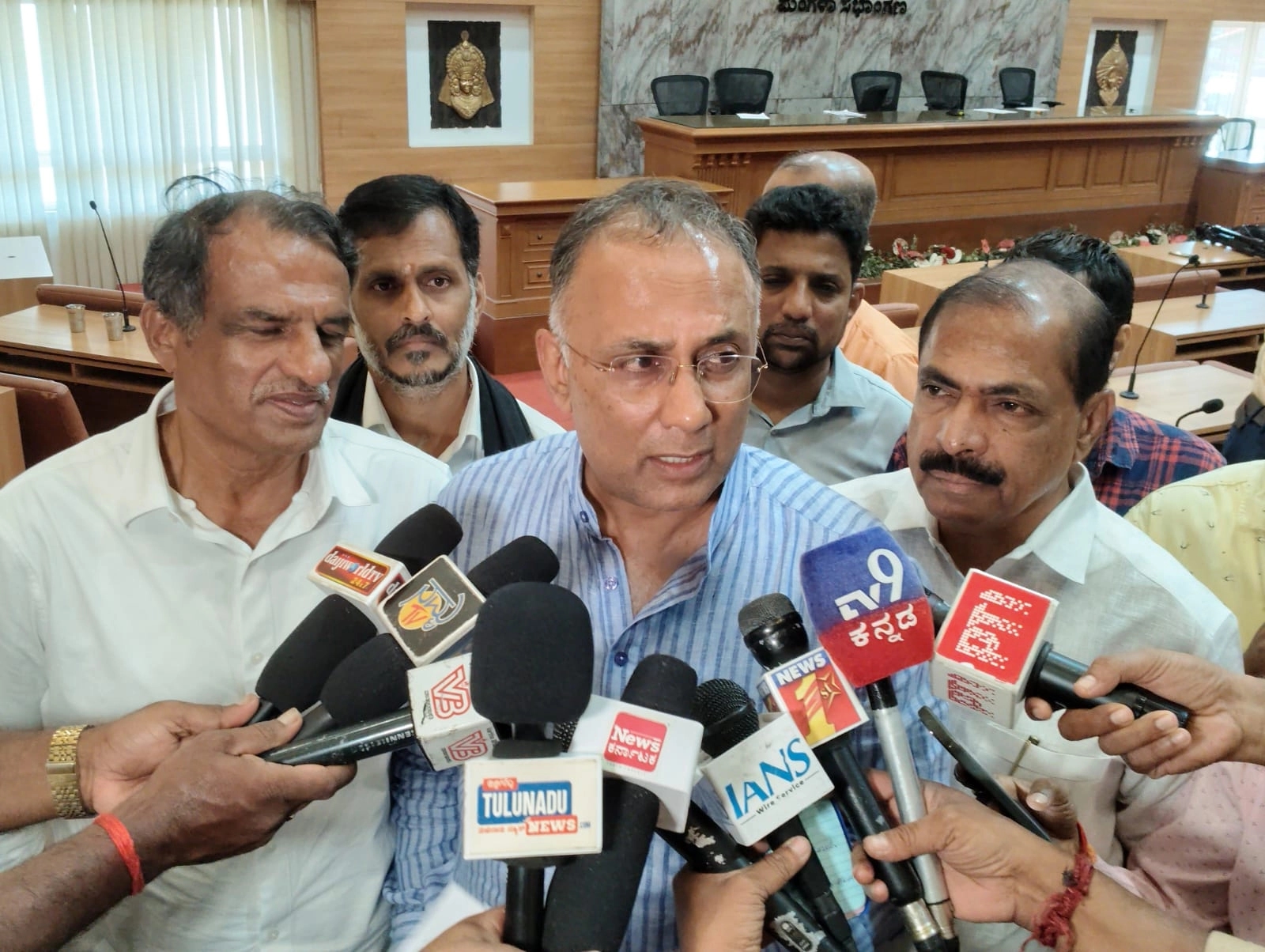 ಧರ್ಮಸ್ಥಳ ; ಬುರುಡೆ ರಹಸ್ಯ ಪ್ರಕರಣ ವಿಚಾರವಾಗಿ ಸಚಿವ ದಿನೇಶ್ ಗುಂಡೂರಾವ್ ಹೇಳಿಕೆ! - News Karnataka