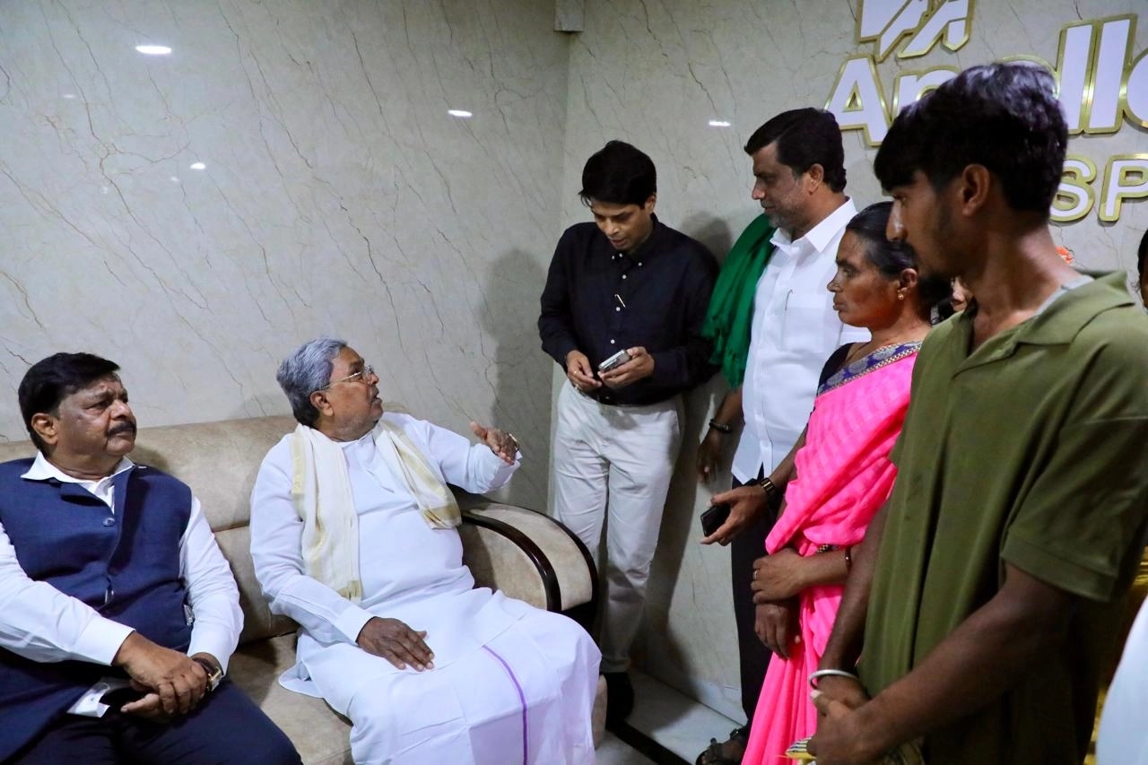 ಹುಲಿ ದಾಳಿಗೆ ರೈತ ಗಂಭೀರ ಪ್ರಕರಣ; ಗಾಯಾಳು ಕುಟುಂಬಕ್ಕೆ ಸಾಂತ್ವನ ಹೇಳಿದ ಸಿಎಂ ಸಿದ್ದರಾಮಯ್ಯ - News Karnataka