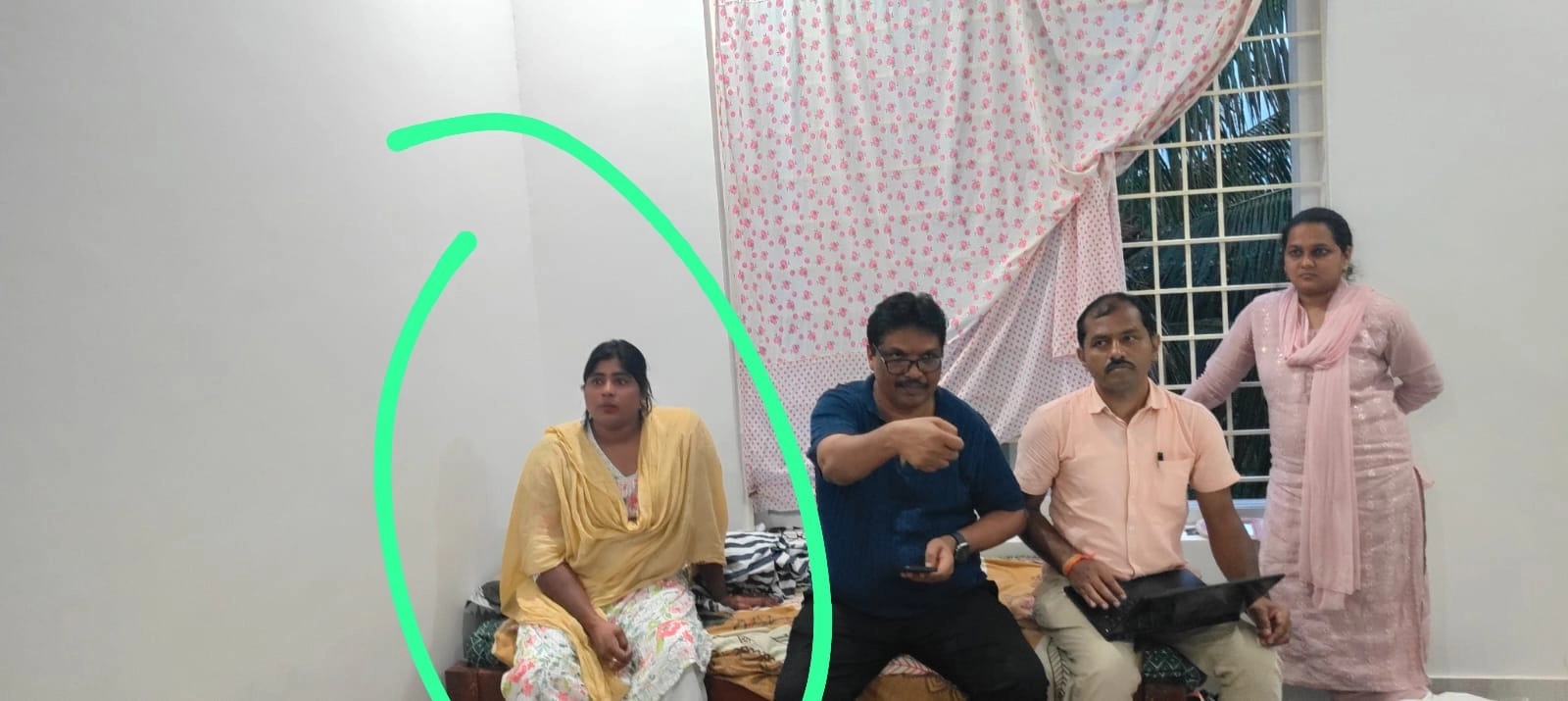 ಸಿಎಂ ತವರಲ್ಲಿ ಭ್ರೂಣ ಹತ್ಯೆ ಕುಕೃತ್ಯ; ಭ್ರೂಣ ಹತ್ಯೆ ನಡೆಸುತ್ತಿದ್ದವರನ್ನ ಬಂಧಿಸಿದ ಪೊಲೀಸರು - News Karnataka
