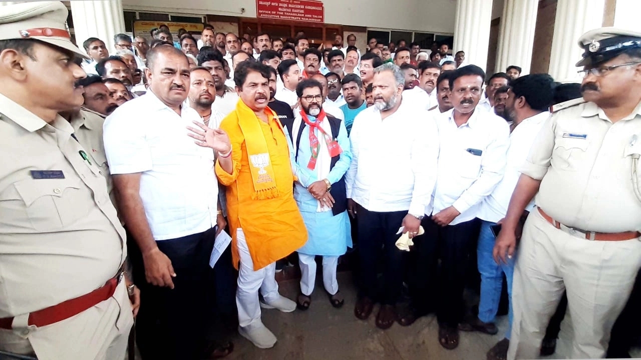 ಸರ್ಕಾರ ಸತ್ತೋಗಿರೋ ಹೆಣ, ವಿಪಕ್ಷ ನಾಯಕ ಆರ್. ಅಶೋಕ್ ವಾಗ್ದಾಳಿ - News Karnataka