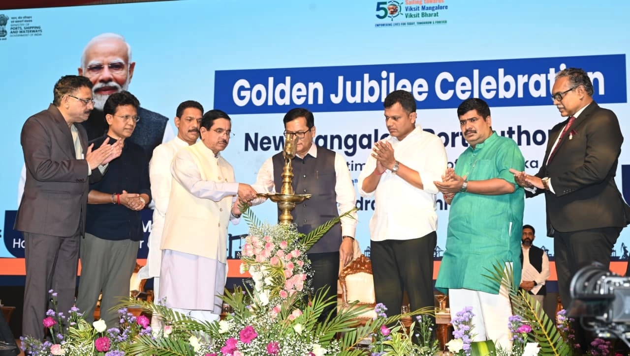 2047ರೊಳಗೆ ಎನ್ಎಂಪಿಎ ಸರಕು ನಿರ್ವಹಣೆ ಸಾಮರ್ಥ್ಯ 100 ದಶಲಕ್ಷ ಟನ್ಗಳಿಗೆ ಏರಿಕೆ ಗುರಿ: ಕೇಂದ್ರ ಸಚಿವ ಸರ್ಬಾನಂದ ಸೋನಾವಾಲ್ - News Karnataka