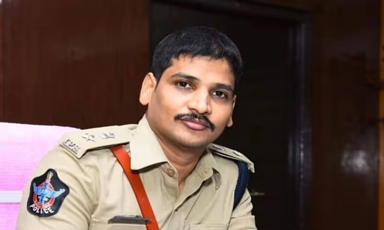 ಸುಳ್ಳು ಸಂದೇಶಗಳನ್ನು ಹರಡಿದರೆ ಕಠಿನ ಕ್ರಮ: ನಗರ ಪೊಲೀಸ್ ಆಯುಕ್ತ ಸುಧೀರ್ ಕುಮಾರ್ರೆಡ್ಡಿ! - News Karnataka
