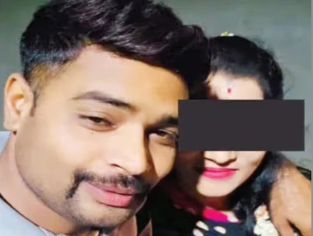 ಮನೆಗೆ ನುಗ್ಗಿ ಬೆದರಿಕೆ, ಹಣ ವಸೂಲಿ; ನಕಲಿ ಪಿಎಸ್ಐ ಸೇರಿ ನಾಲ್ವರು ಪೊಲೀಸರ ವಶಕ್ಕೆ - News Karnataka