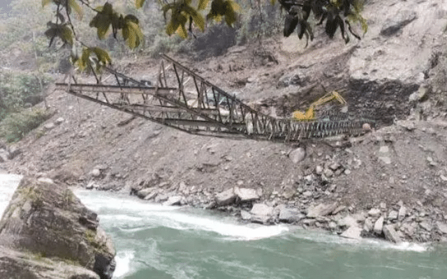 Arunachal Pradesh: Labourers who were constructing road along India-China border go missing
