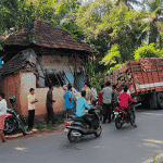 Belthangady: Truck collides with roadside house, damages house