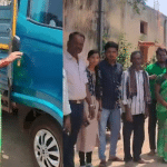 Hubballi: Neelamma rides goods vehicle, weighs family's balance