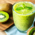 A simple way to make kiwi fruit juice