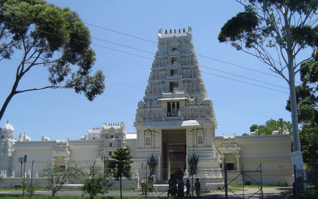 Melbourne: Mahamastakabhisheka at Helensburg Venkateswara Temple