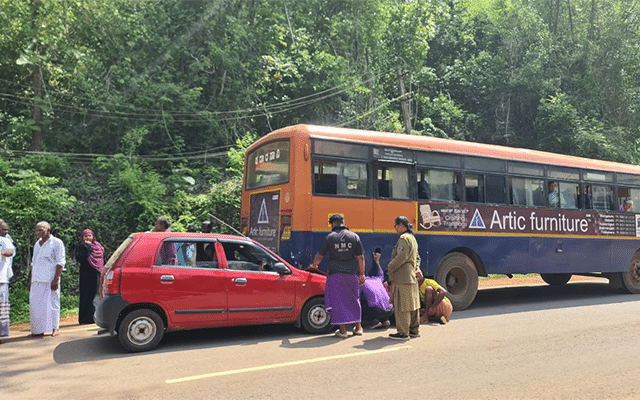Goonadka: An Lboard car rammed into a bus from behind