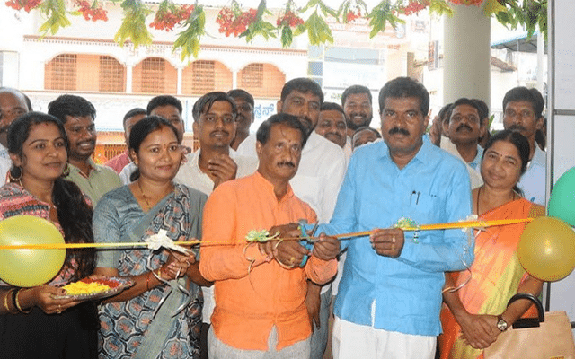 MLA H.D. Thammaiah inaugurates recycled material collection shop
