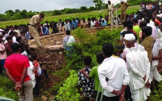 Three killed after foot slips into well