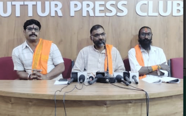 Hindu Mahasabha convenor Dharmendra challenges people to fight elections without naming Modi, Yogi