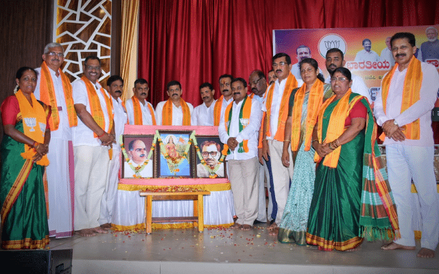 Sullia BJP workers meet to felicitate party workers on Bhagirathi Murulya's landslide victory